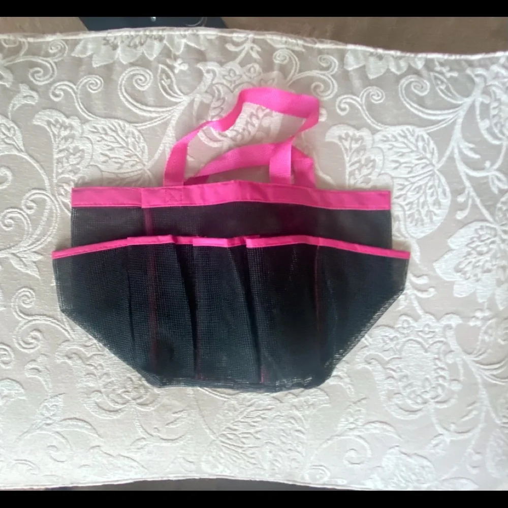 NWOT Mesh Shower Caddy 2 pack